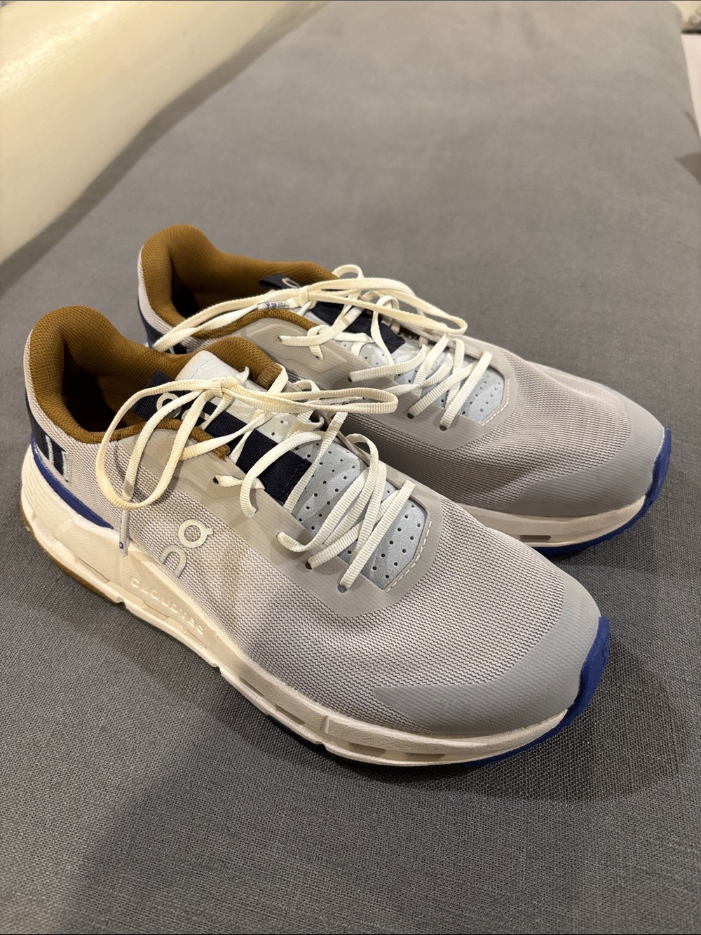 On cloudnova form sneakers women’s 7